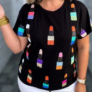 QUEEN OF SPARKLES Black Lipstick Tee
